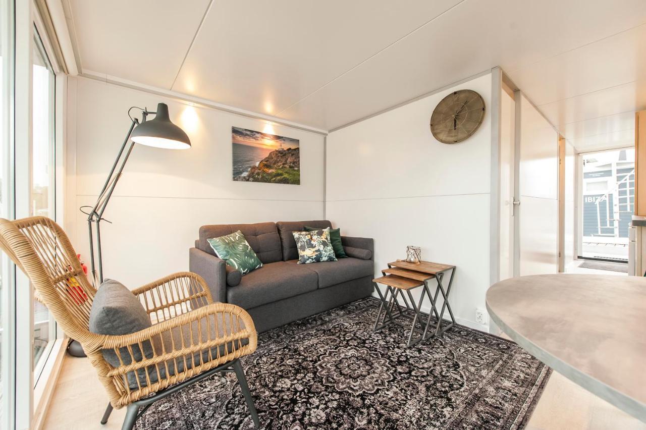 Villa Tiny Floating House Ibiza Maastricht Esterno foto
