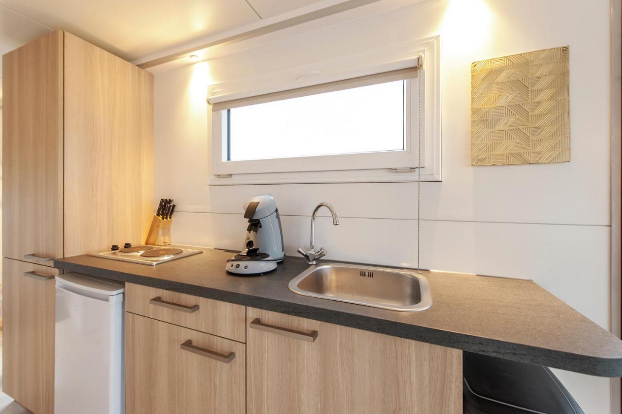 Villa Tiny Floating House Ibiza Maastricht Esterno foto